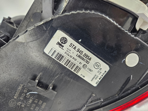 Lampa VW Touran II 2 5ta lewa tylna 2015r.- na zarówki 5ta945095a