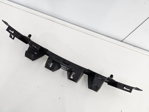 Ślizg Renault Zoe tylne środkowe mocowanie zderzaka wspornik 850321348r