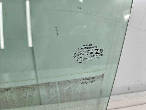 Szyba boczna VW ID.3 id3 Cupra Born lewa przednia z drzwi oryginalna 2019r.-