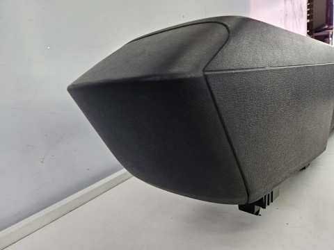 Tunel środkowy VW ID.3 id3 uchwyty na kubki gniazdo ładowarki usb-c dekor