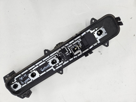 Wkład lampy Iveco Daily 4 IV 2014r.- prawa lewa tylna oprawa żarówek 465007516