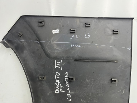 Listwa Citroen Jumper II Ducato III Boxer II 2006r.- prawa tylna nakładka błotnika L1 L2 L3 długość 615mm. 1305768070