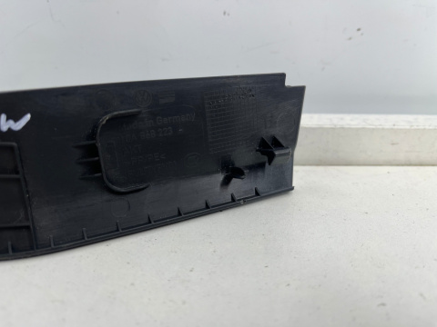 Plastik VW ID.3 id3 lewa boczna osłona zaślepka deski rozdzielczej 10a868223a