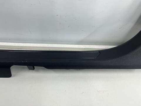 Plastik VW ID.3 id3 prawa środkowa osłona słupka progu 10a867244a 10a867292b 10a853372b