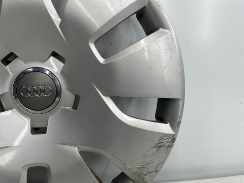 Kołpak Audi A4 B8 A5 8T oryginalny r16 cali 8k0601147