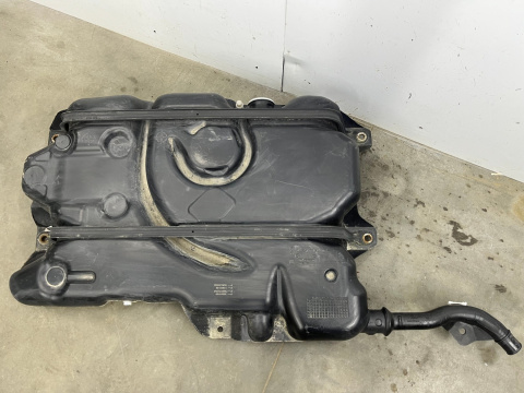 Zbiornik paliwa Renault Trafic III 3 Vivaro B Primastar II NV300 Talento bak 172017757r 9345804