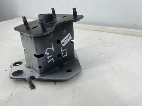 Belka zderzaka Nissan Qashqai III j12 tylne lewe wzmocnienie strefa zgniotu na hak holowniczy 2021r.-