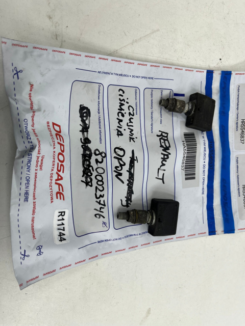 Czujnik ciśnienia Renault Laguna II Scenic II Megane II Clio III powietrza w oponie koła 8200023746