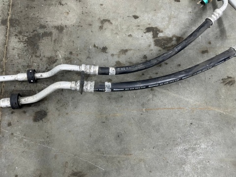 Rura Smart Fortwo I 450 98-07r. 0.6b benzyna przewód wąż klimatyzacji pod podwoziem komplet