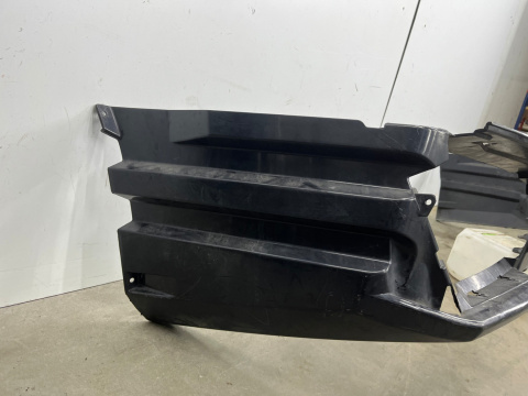 Zderzak przedni Lamborghini Gallardo PRZEDLIFT Mocowanie ślizg 2003-2008