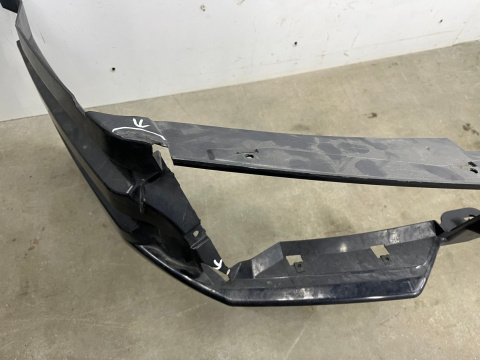 Zderzak przedni Lamborghini Gallardo PRZEDLIFT Mocowanie ślizg 2003-2008