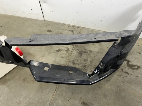 Zderzak przedni Lamborghini Gallardo PRZEDLIFT Mocowanie ślizg 2003-2008