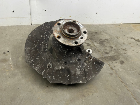 Zwrotnica BMW 7 E65 E66 piasta lewa przednia benzyna diesel 6753461