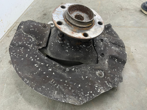 Zwrotnica BMW 7 E65 E66 piasta lewa przednia benzyna diesel 6753461