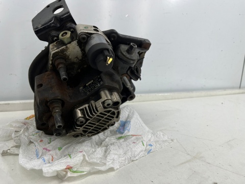 Pompa wtryskowa Volvo V40 Renault Laguna scenic megane 1.9dci wysokociśnieniowa 0445010031