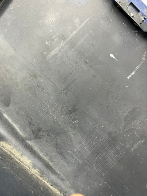 Nakładka progu BMW 5 E60 E61 sedan kombi 03-07r. przedlift lewa listwa próg zewnętrzny 7033759
