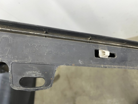 Nakładka progu Volvo V40 S40 sedan kombi 95-04r. lewa listwa próg zewnętrzny 30618432