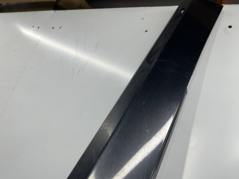 Nakładka progu BMW 7 G11 lewa listwa lewy próg zewnętrzny 7357127