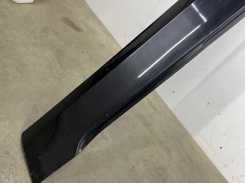 Nakładka progu BMW 7 G11 lewa listwa lewy próg zewnętrzny 7357127