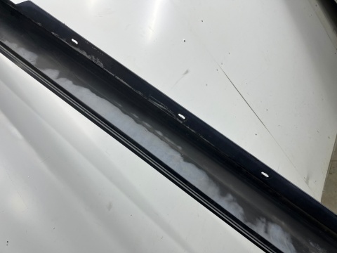 Nakładka progu BMW 7 G11 lewa listwa lewy próg zewnętrzny 7357127