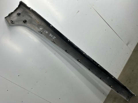 Nakładka progu Renault Zoe 12r.- prawa listwa prawy próg zewnętrzny 764263059R