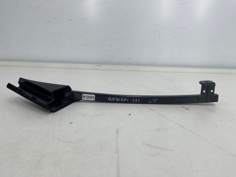 Plastik Nissan Qashqai II J11 13-21r. lewa osłona zaślepka nakładka trójkąt drzwi tylnych prowadnica szyby 822354ea0a