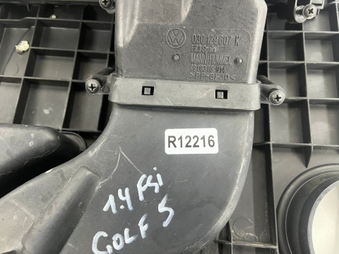Pokrywa silnika VW Golf V 5 1.4 fsi obudowa filtra powietrza osłona górna nakładka 03c129607k