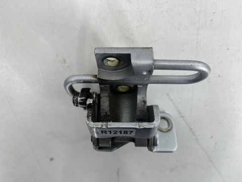 Zawias drzwi VW Golf V 5 HB 5drzwi lewy tylny ogranicznik drzwi 1k4833411h