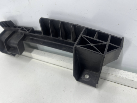 Ślizg Mazda 5 III Premacy 10-16r. lewe przednie mocowanie reflektora lampy wspornik c513-50161