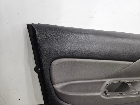 Tapicerka Mitsubishi L200 Fiat Fullback 2016r.- boczek drzwi lewy przedni 7221c553zz