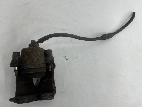 Zacisk hamulcowy VW Golf V VI Caddy 3 Passat B5 B6 B7 Polo Audi a3 8p OCTAVIA Fabia Ibiza Leon prawy przedni