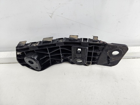 Ślizg Mazda CX-5 II 2017r.- prawe przednie mocowanie zderzaka wspornik KB8A500T1