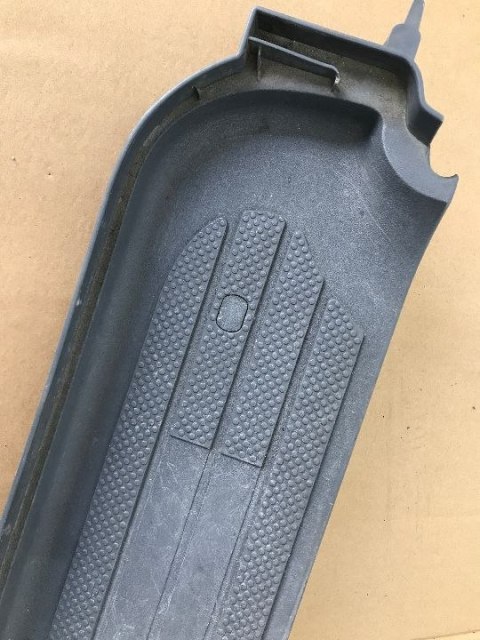 Nakładka progu Mercedes Vito II w639 stopień wewnętrzny progowy lewy kierowcy