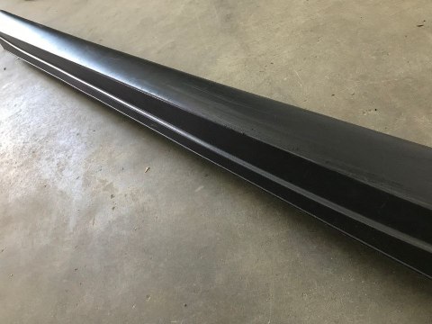 Nakładka progu Mitsubishi Outlander 3 III 12-22r. prawa listwa próg zewnętrzny 6512A422