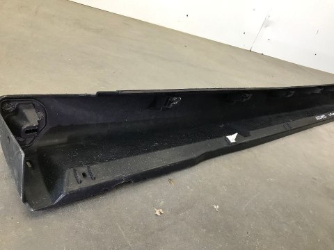 Nakładka progu Mitsubishi Outlander 3 III 12-22r. prawa listwa próg zewnętrzny 6512A422