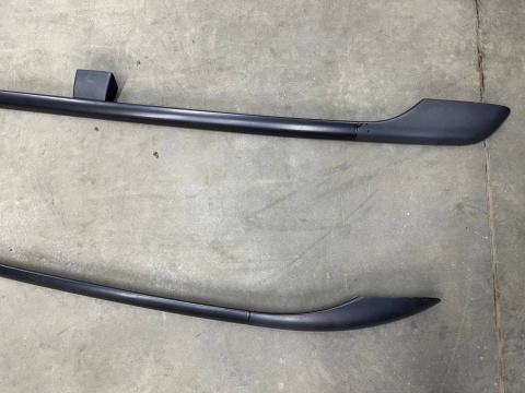 Relingi dachowe VW Golf IV 4 Bora 97-06r. KOMBI lewa prawa nakładka z zaślepkami KOMPLET