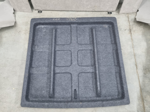 Tapicerka Nissan Murano I Z50 03-08r. wykładzina podłoga dywan bagażnika boczki KOMPLET