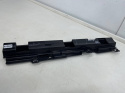 Ślizg BMW F30 F31 F80 Lift Polift 11-18r. sedan kombi prawy przednie mocowanie progu wspornik uchwyt 7256916