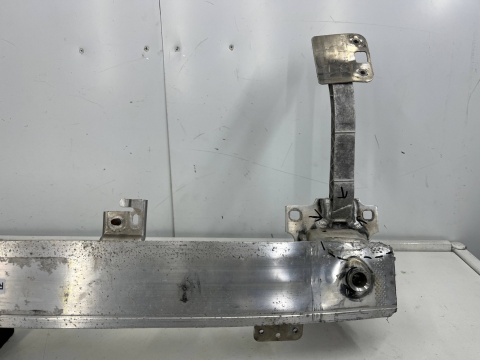 Belka zderzaka Peugeot 2008 13-19r przednie wzmocnienie 9678452480
