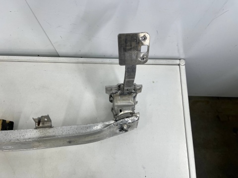 Belka zderzaka Peugeot 2008 13-19r przednie wzmocnienie 9678452480