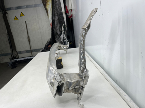 Belka zderzaka Peugeot 2008 13-19r przednie wzmocnienie 9678452480