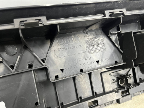Zderzak tylny Audi Q5 II 2 16r.- tył 4XPDC 80A807511