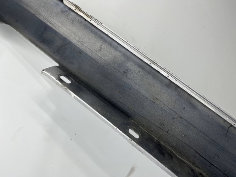 Nakładka progu Mercedes C klasa W204 prawa listwa prawy próg zewnętrzny A2046900440