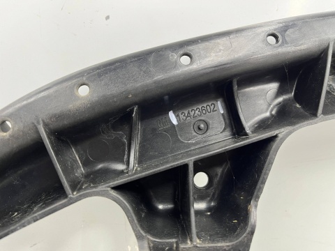 Belka zderzaka Opel Astra K 15-21r. przednie dolne wzmocnienie pasa oryginalne 13423602