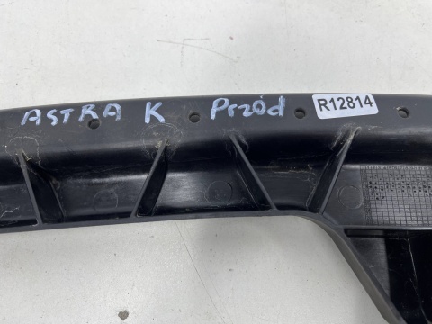 Belka zderzaka Opel Astra K 15-21r. przednie dolne wzmocnienie pasa oryginalne 13423602