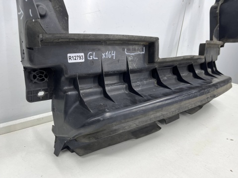 Osłona chłodnicy Mercedes GL I x164 06-12r. kierownica powietrza pasa przedniego a1645000416