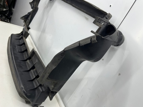 Osłona chłodnicy Mercedes GL I x164 06-12r. kierownica powietrza pasa przedniego a1645000416
