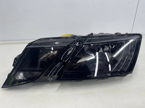 Lampa reflektor Skoda Octavia III LIFT 16-20r. lewa przednia na żarówkę H7 DRL LEDa 5e1941015c