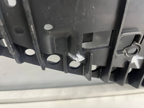 Osłona pod zderzak Toyota Yaris II LIFT 09-11r. przednia osłona płyta dolna podwozia 52618-0d020