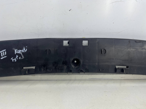 Ślizg Renault Laguna III KOMBI 07-15r. środkowe tylne mocowanie zderzaka wspornik 850320002r